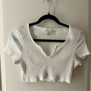 Topshop Ribbed Stretchy Baby Tee w/ V-Neck